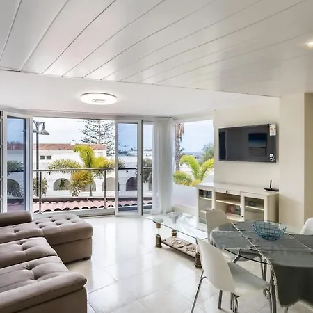 Apartment Apartment By The Sea In Los Cristianos *